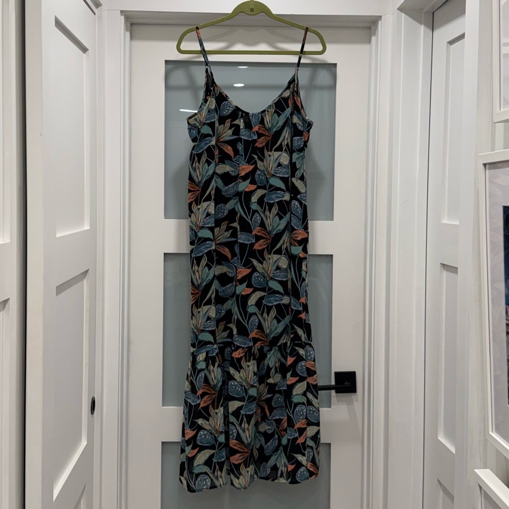 Veronica M Black Floral V-Neck Dress